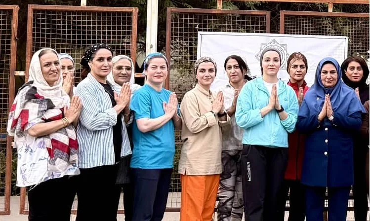 برگزاری همایش یوگا ویژه بانوان به مناسبت گرامیداشت روز زن و روز مادر در بندرعباس