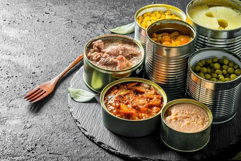 بوتولیسم؛ خطر پنهان در کنسروهای آلوده